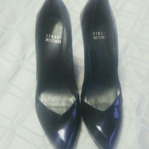 Stuart Weitzman patent navy heels w/ silver accent